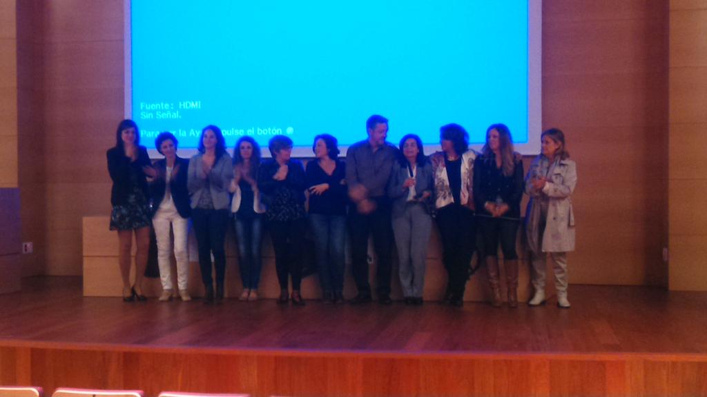 Emotivo fin de estas IV Jornadas de Ciencia y Traducción con la celebración del X aniversario de la titulación