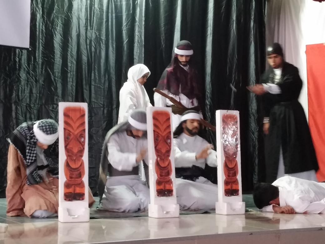 idrisyolbas's tweet photo. Okulumuz Zübeyde Hanım Lisesi Veysel Karani ve Anne Sevgisi adlı tiyatro oyunumuz Eruh'ta sergilendi http://t.co/mea1EBH7Fo
