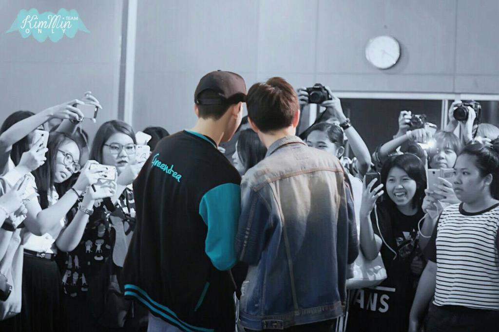 minsp_93's tweet photo. บ้านคิมมินมีแต่คนหน้ารัก @minthitipat @kiimmon @teamkimminonly
#kimminforever http://t.co/c1JTg9FRsZ
