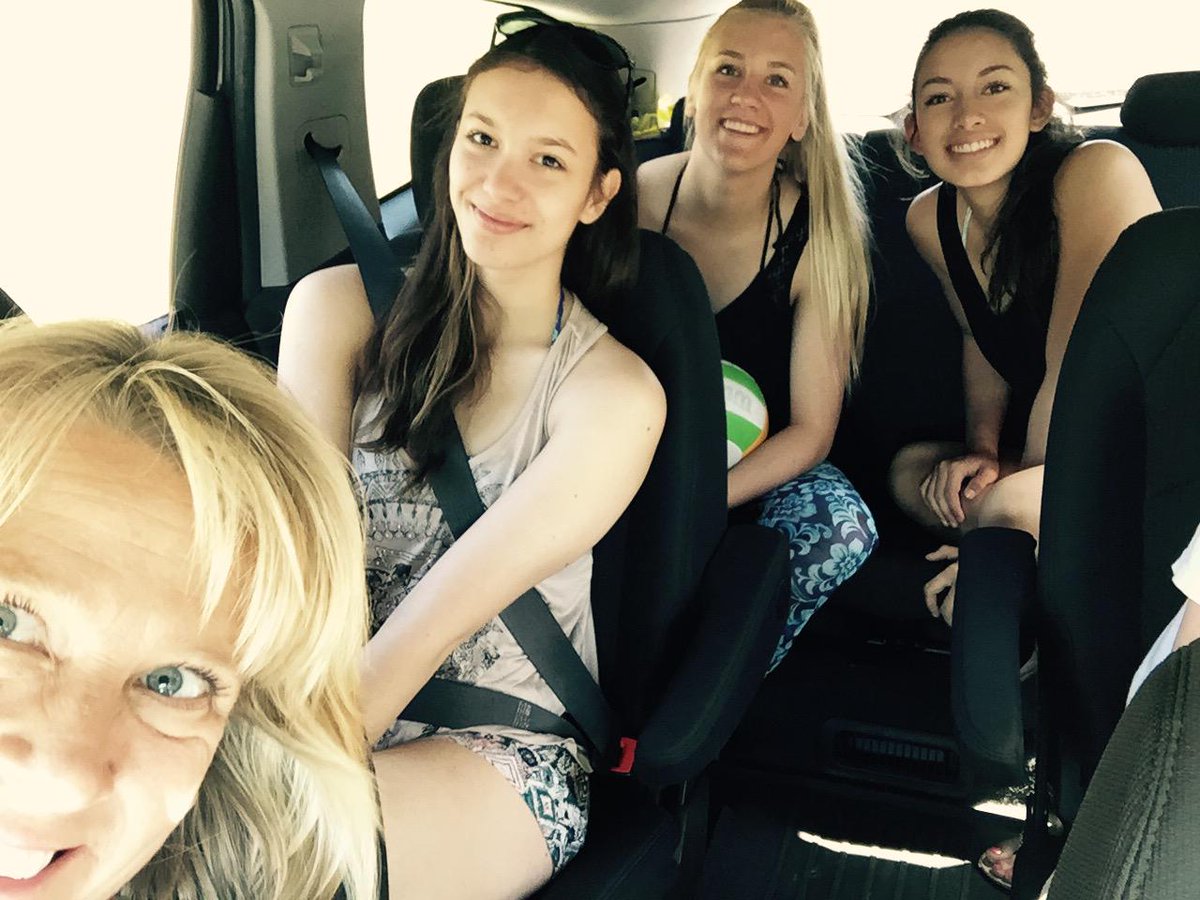 K_roach6's tweet image. Woo hoo back to Laguna Beach. It's been way too long. Lovin So Cal...missed you.