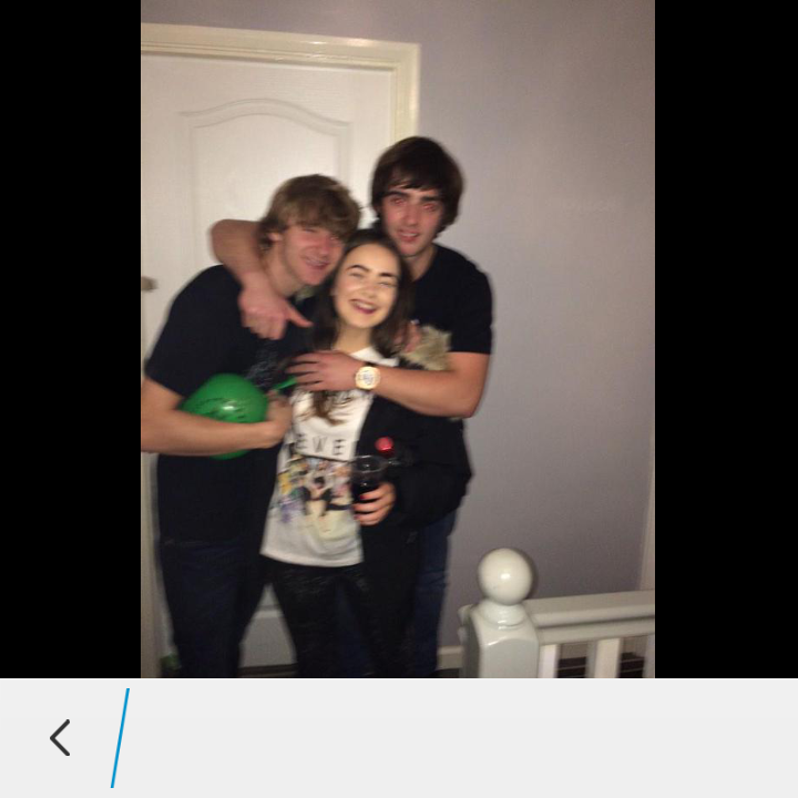 sean_smith97's tweet photo. @ameliaperry_x Happy Birthday Pal!x http://t.co/2VNjdWq964