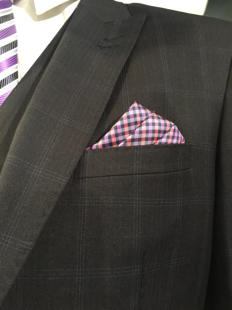 DBSuits's tweet photo. The girls in the office have some mad skills. Something alternative #dorianstyle #suitscutdifferently http://t.co/UoSrZoFZk3