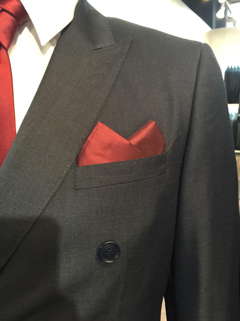 DBSuits's tweet photo. The girls in the office have some mad skills. Something alternative #dorianstyle #suitscutdifferently http://t.co/UoSrZoFZk3