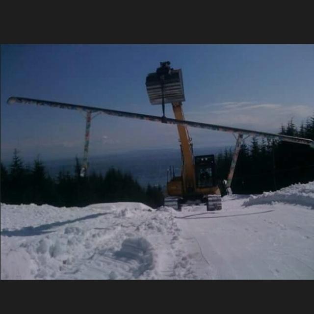 GrousePark's tweet photo. #TBT from a film shoot with @alternafilms #grousemountain http://t.co/swRrbOyzgH