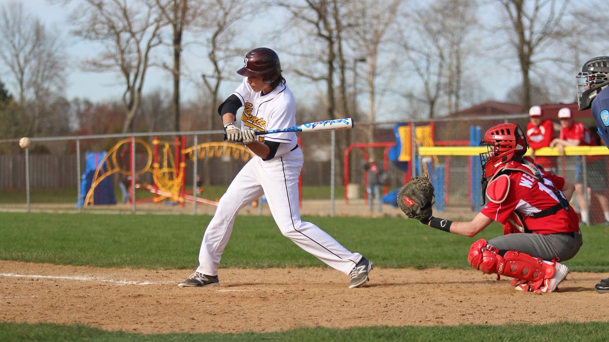 TheFanVSN's tweet photo. .@floyd_nick7 went the distance for @jimtownsports last night, fanning 11 en route to 4-2 win. Floyd also had 3 hits http://t.co/OzM7Tmk352