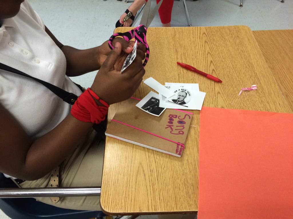 SCASStudies's tweet photo. No cats in this game, everyone is a winner with #CMuren and Tic-Tac-Tally. @GISDGameOn #GISDGameOn @ScottatGISD http://t.co/wPBKH6lCtD