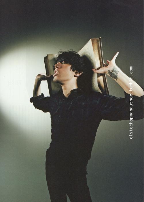 Happy birthday my darling Takahiro Morita...one day I\ll watch ONE OK ROCK\s concert..in Japan. (     ) 