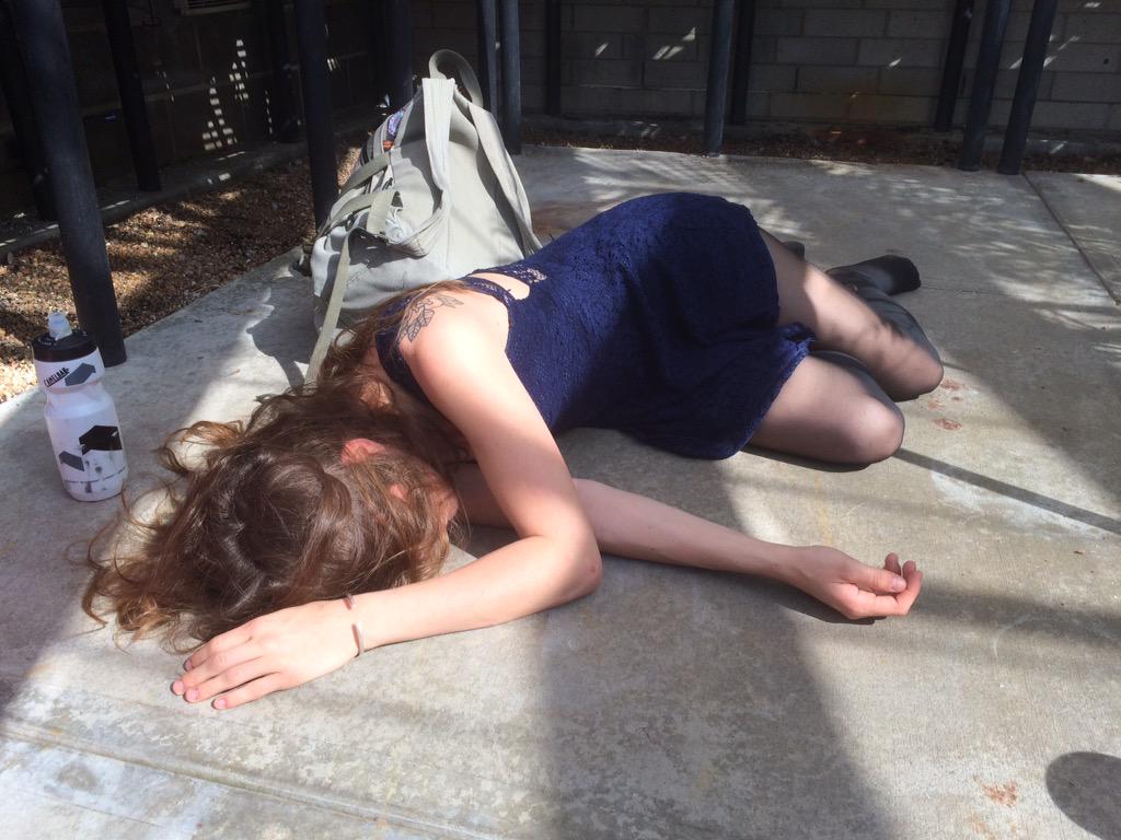 ebrzon's tweet image. this is fourth quarter