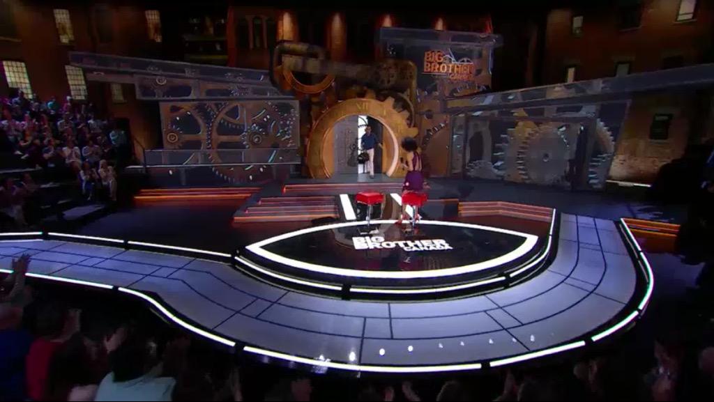 kkbbcan's tweet photo. Screen caps of my friends & I giving @BBCanJohnny a standing ovation last night at after his eviction. #BBCANJohnny http://t.co/sAxMTpoijU