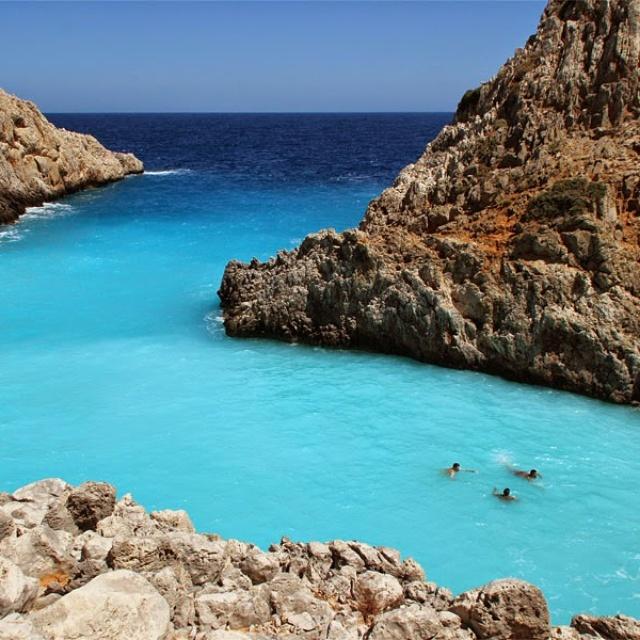 Boost_Greece's tweet photo. Good Afternoon from #Greece @mialomo thank you for joining our stream - hope you like our white paper #BoostGR http://t.co/7CliQFCBdw