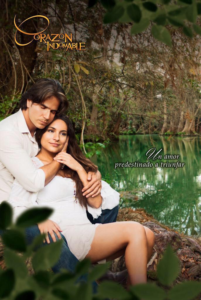 DanArenas's tweet image. Y después de Mucho esfuerzo lo Logramos #MiColombiaIndomable GRACIAS @CARLOSOCHOARCN @CanalRCN #ArenasFamilia GRACIAS