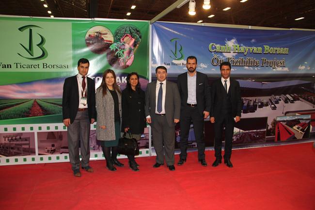 vanticborsa's tweet image. #DATAF kapılarını ziyaretçilere açtı. VANTB standımızda ziyaretçilerimizi ağırladık. Her şey Van için...