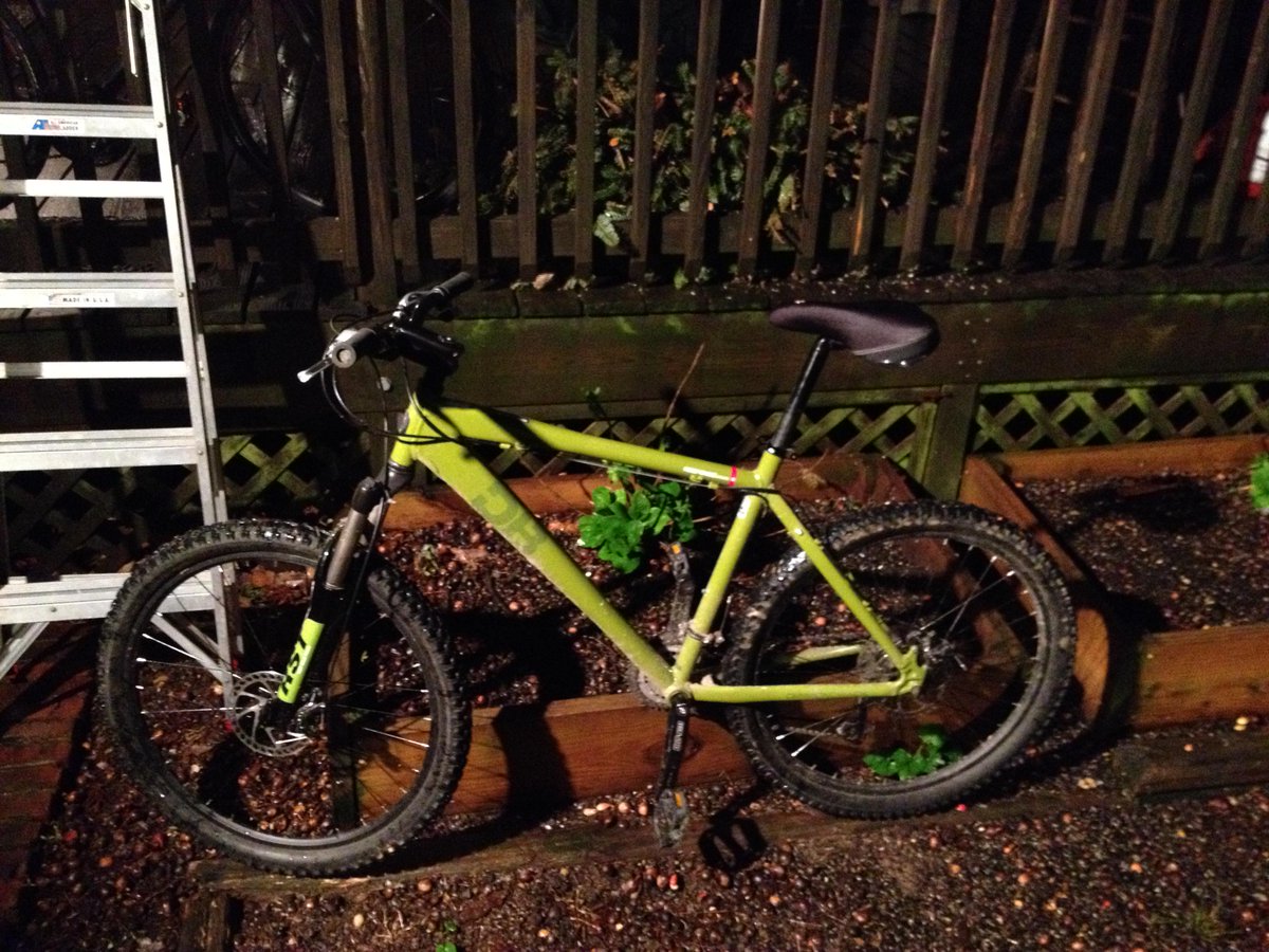 Are bikes friends? themountainbikelife.com/2015/04/mans-s… #JadenSmith