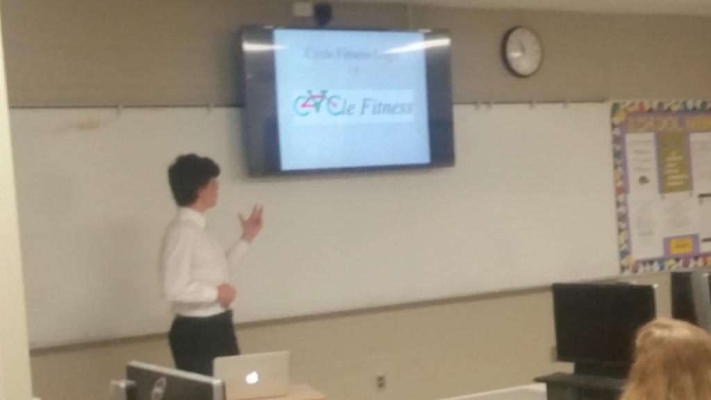 emilyrlamb's tweet photo. Business Academy students presenting design concepts in our 2nd Annual Digital Design competiton @JWMHS @PascoCTE http://t.co/A1isRJWDGH