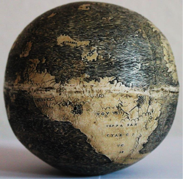 Libroantiguo's tweet photo. Engraved Ostrich Egg Globe, found at a London Map Fair in 2013. The Oldest to Depict America?
📷Washington Map Society http://t.co/V3UaDWFg4u