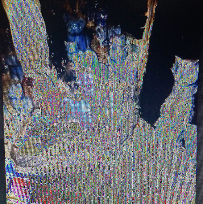 pitchfork's tweet photo. .@CRYSTALCASTLESS aren't dead. Listen to new track "Frail"  http://t.co/e5sKQjy8A2 http://t.co/XCNZaZTM9j