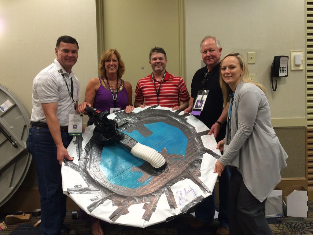 bradfountain (@bradfountain) on Twitter photo Finished hovercraft and took them for some fun rides. <a href="/shareski/">Dean Shareski</a> <a href="/ktschutt/">Kyle Schutt</a> <a href="/DiscoveryEd/">Discovery Education</a> Finished hovercraft and took them for some fun rides. <a href="/shareski/">Dean Shareski</a> <a href="/ktschutt/">Kyle Schutt</a> <a href="/DiscoveryEd/">Discovery Education</a>