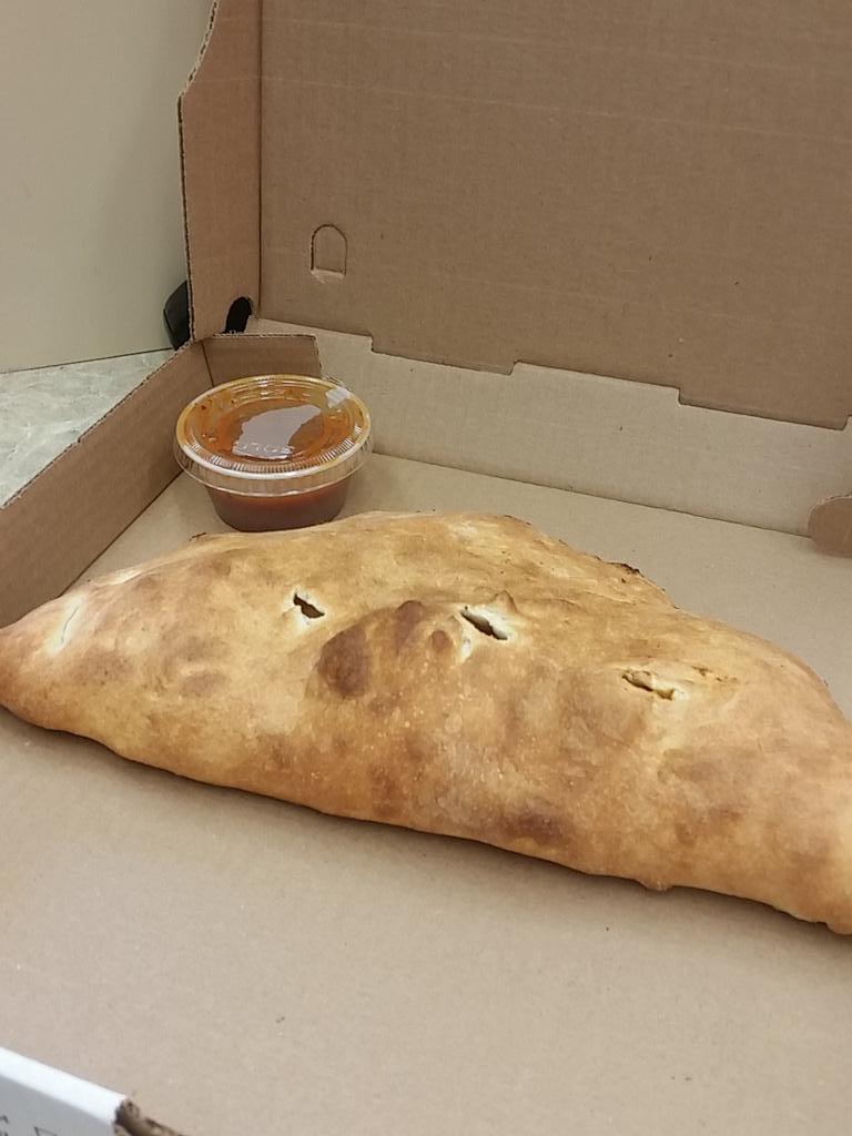 JpizzaChelsea's tweet photo. #calzone #pizza  #chelsea http://t.co/UGIGNwasfM