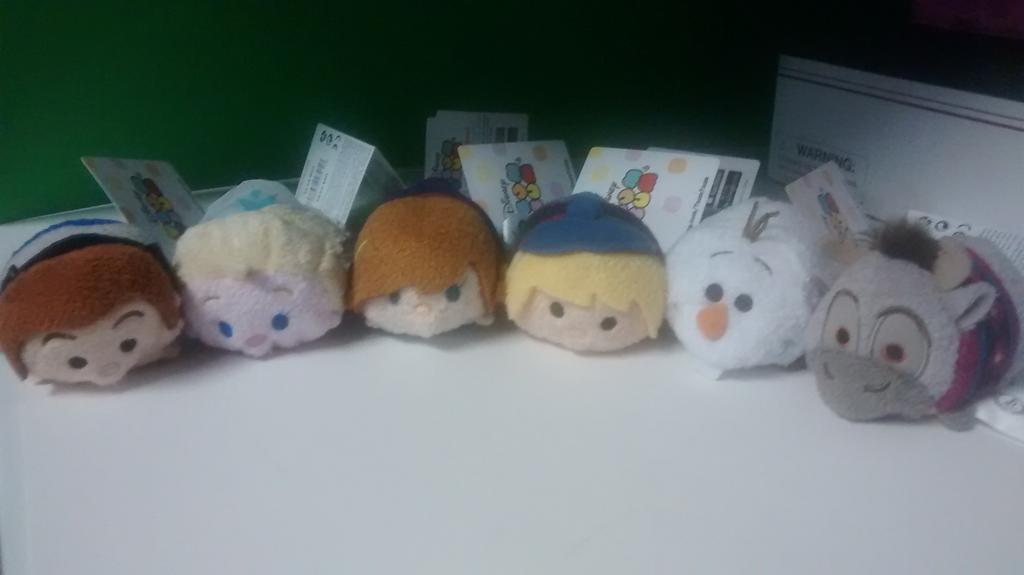NiceToysCollect's tweet photo. Finally found prince Hans and Sven http://t.co/BZn79lQTW5