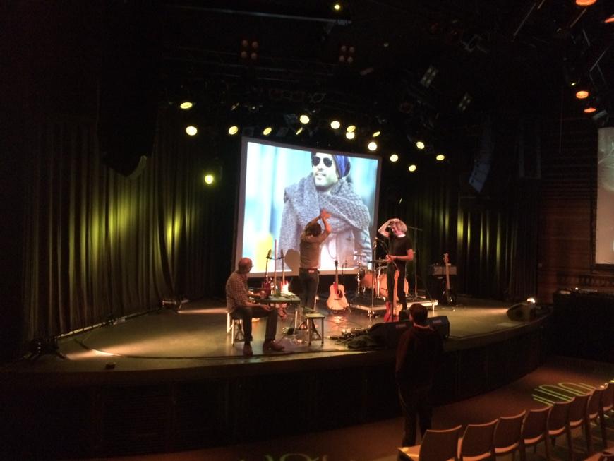 Nog een paar uurtjes. Breda. Mezz.