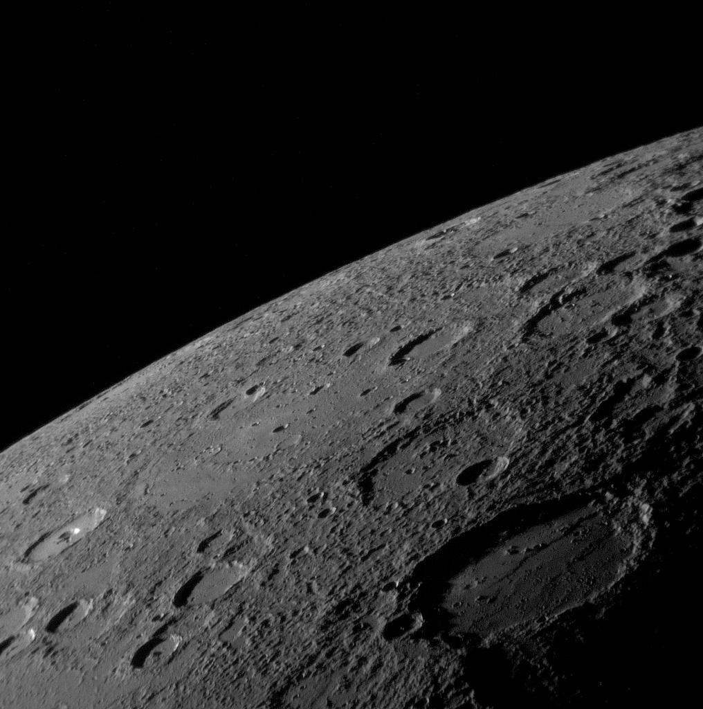 NASA's tweet photo. Watch our event at 1pm ET on @MESSENGER2011, set to impact Mercury's surface soon: http://t.co/D3AAHoZsFR Q? #askNASA http://t.co/qSuWkfMw3N