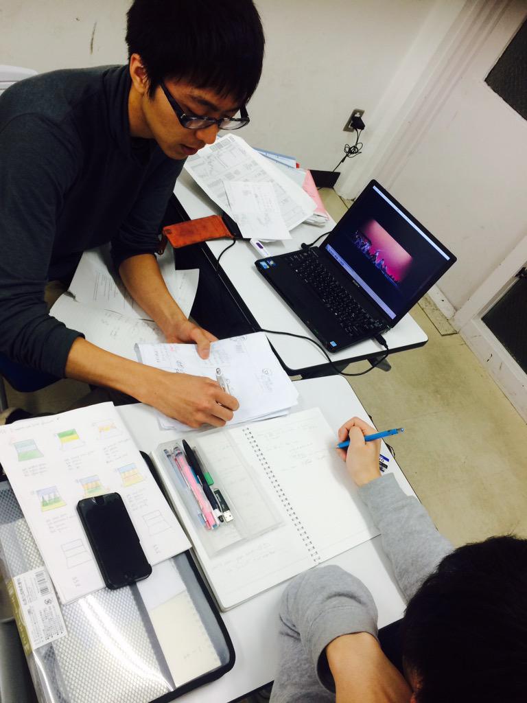 mp_2015's tweet photo. 本日のLightセクションはTRHの様子をみながらライティングプランを再検討。
どうすればもっとキャストが映えるのかみんなで相談していました😊!!
#MP15
#themagicmonkey
#lighting http://t.co/Kcn9Ii8lTd