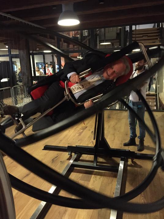 new atheism forces you to extreme means of search for transcendency, with <a href="/RichardDawkins/">Richard Dawkins</a>