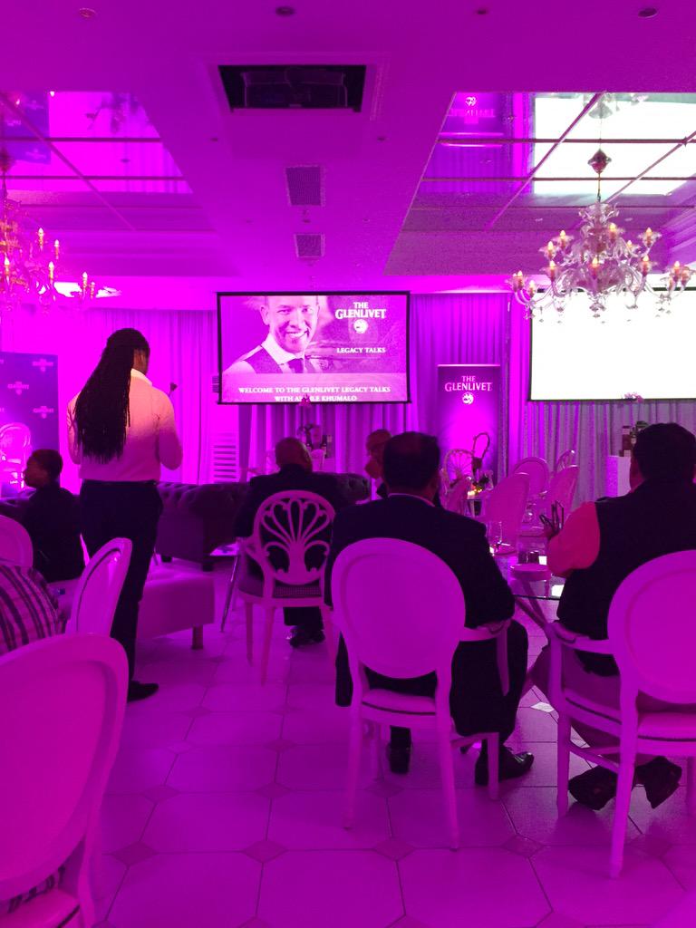 Kaydot_scotch's tweet image. #Legacytalks the room is filling up nicely as we patiently wait.