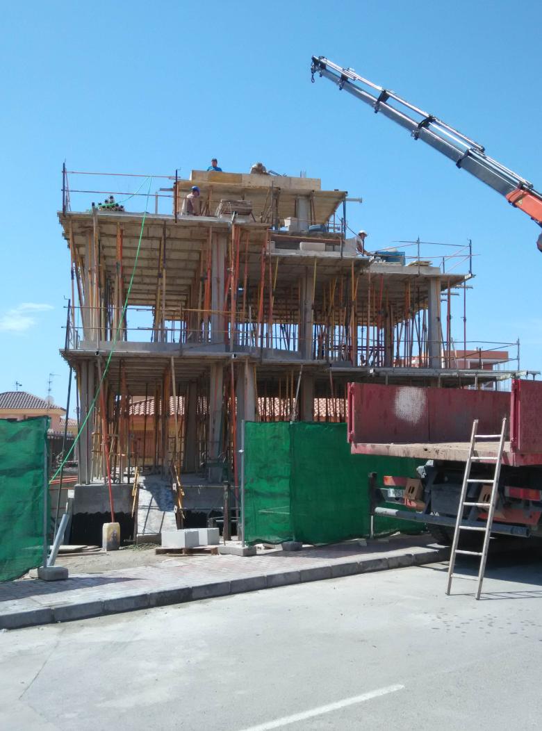 joaquin_giner's tweet photo. Hoy hemos hormigonado el ultimo forjado de chalet en Águilas.#arquitectotecnico + servicios en http://t.co/OSqPdcLSHB http://t.co/SY9rPkTVIC