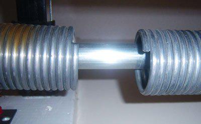 Spring broken. Garage door repair chevy chase. Torsion spring потолок. Торсион из профильной трубы. Torsion spring of the cartridge drum buy.