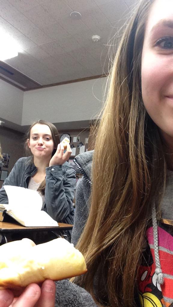 emz_moss's tweet photo. really feeling the spirit in seminary 2day #blesstherolls #holyjam http://t.co/4hvTEIoX1t