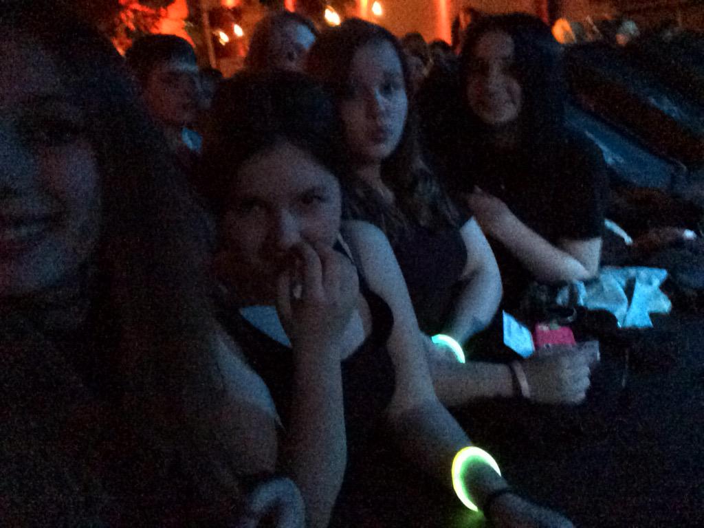 anders_abergut's tweet photo. Wir warten auf dich @sierrakiddxo #kiddofraptour #kiddofrap http://t.co/hIFn7yh2eB