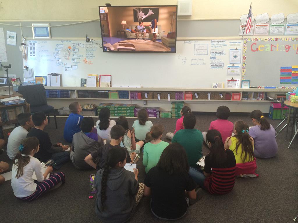 Room 1 at SHES tweet media