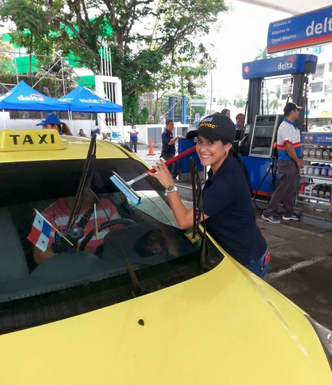 PetroleosDelta's tweet photo. Nuestra mejor estación del trimestre es Delta La Cresta, por esto les efectuamos un reconocimiento el día de hoy. http://t.co/FBSZnHfsQN