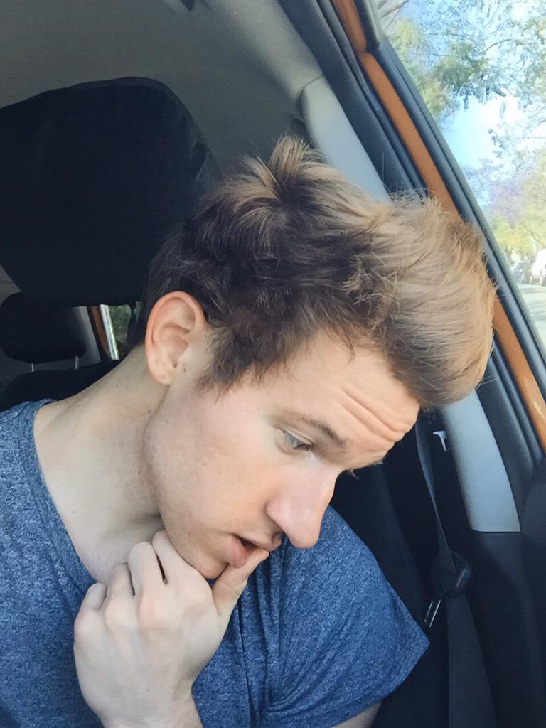 RickyO2lDillon's tweet image. I look a bit like Shane in this picture.