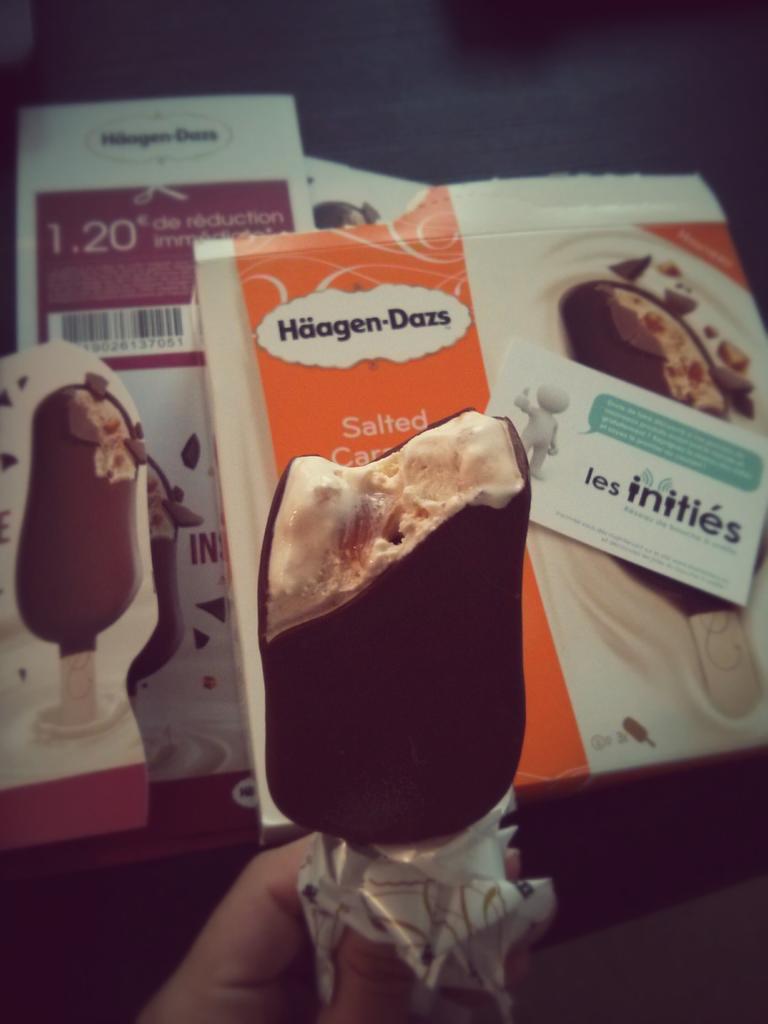 Kittux's tweet image. Une tuerie !!!! 💕 Pas trop sucrée ni écœurante. J'adore ! Merci encore @LesInitiesFR ! 😋  #haagendazs #styleinside