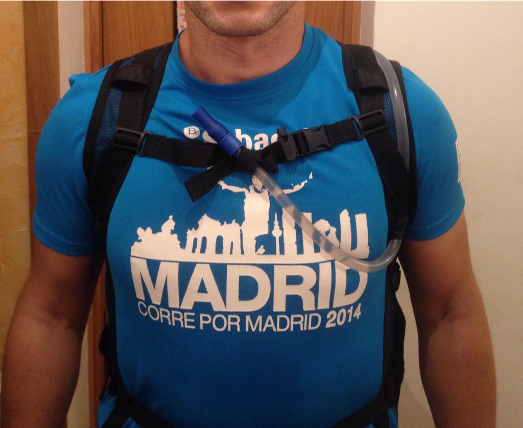 contadordekm's tweet photo. Hoy estrene la mochila para la #GO4RUN.No es la+específica pero se sujeta muy bien y tiene espacio.Buena compañera. http://t.co/4TbOSfwHui