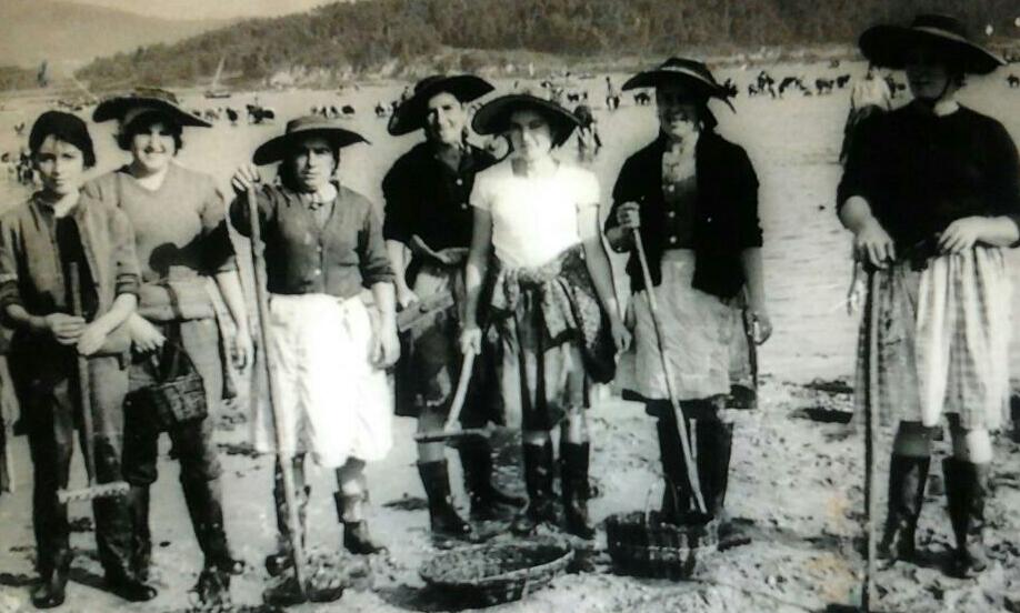 jfreire's tweet photo. Casi 50 años después @salanteira concibe el marisqueo como la vía para la sostenibilidad ambiental y económica http://t.co/hrMDTUQwYa