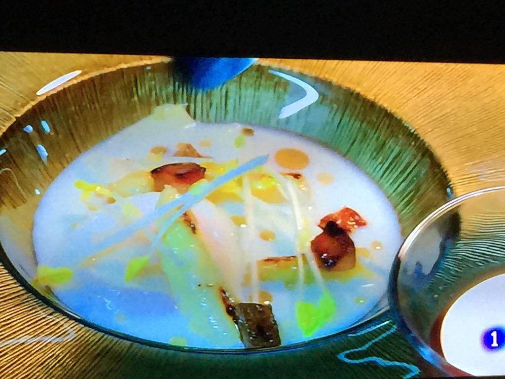 JavierdlaFuente's tweet photo. Gallinas que comen bellotas! Investigaremos en #ulemc @aquilatierratve @jesusalmagro #cristinadelorenzo @alpunto_tve http://t.co/QHwWQMxPFE