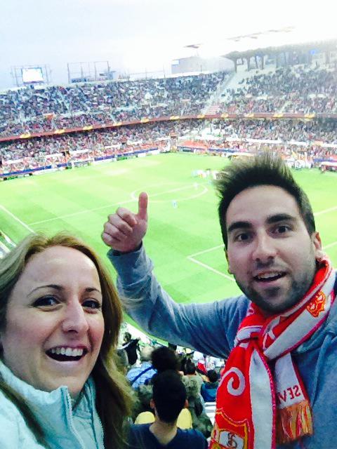EleZamorano's tweet photo. Con mi bro!!!! A por el Zenit #miselfieennervion http://t.co/8zUvmt13xD