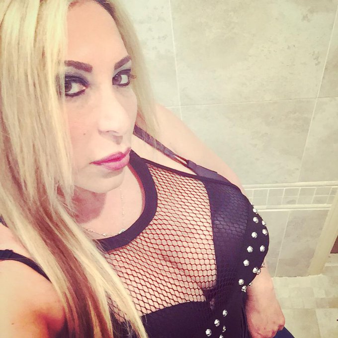 #Miami #rockersgonewild http://t.co/mEBqm1dM8x<a href="/tag/miami"class="tags">#Miami</a><a href="/tag/rockersgonewild"class="tags">#rockersgonewild</a>