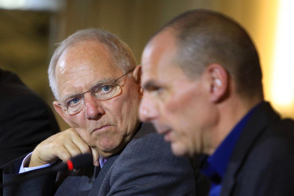MehreenKhn's tweet photo. Varoufakis: "I wish I was here earlier with Dr Schaeuble..." Not really mutual #GreekFuture http://t.co/Sgob3ml23m