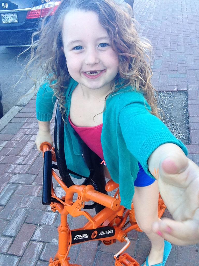 daviddobson73's tweet photo. #ZibiBike Hannah proud of her old bike! @kamo75 #toothlessgrin http://t.co/Y1jd6HQgGA
