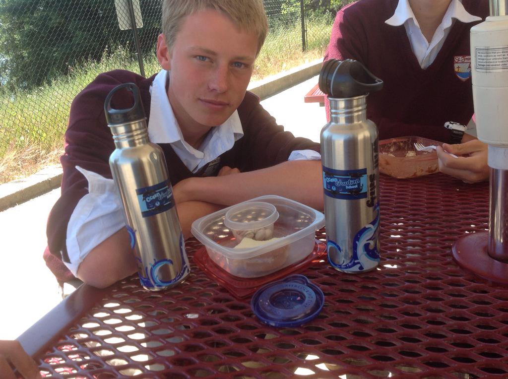 pacolosi's tweet photo. Here is my zero waste lunch.#sharkzww http://t.co/nIr3qaHPnx