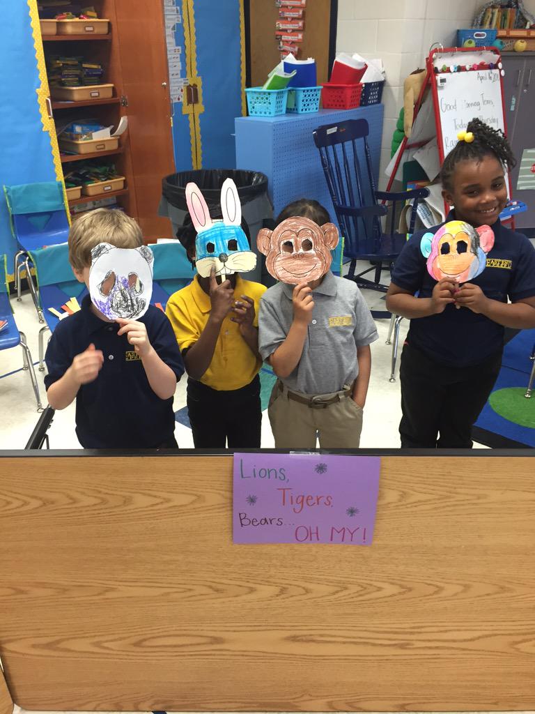 EEPTexas's tweet photo. A cancelled zoo trip didn't stop us from having a fun day! Welcome to the Texas Zoo! http://t.co/usMKAahRWs