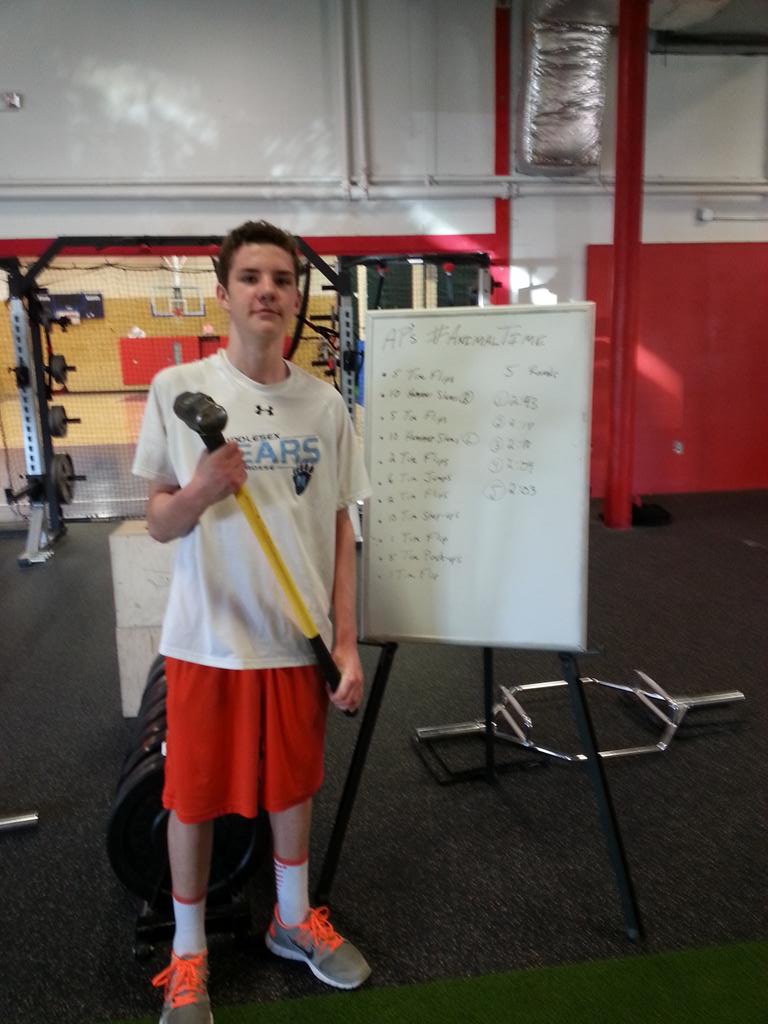 MarkMastone's tweet photo. The kid @andrew__pollard crushing #AnimalTime here @Velocity_Lowell #WhyDoYouTrain http://t.co/jbZc9dqrQF