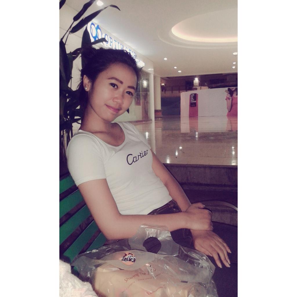 Ayu Berlina tweet media