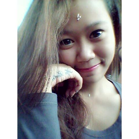 Ayu Berlina tweet media