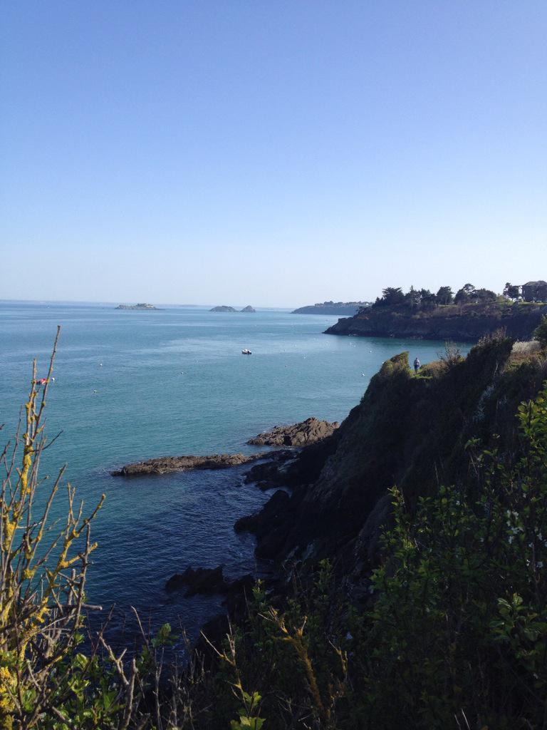margot16plt's tweet photo. 2 jours de folies #saintmalo #souvenirs #voyage #Restauration #1R2 #perfectmoment 👌💜 http://t.co/NTsYrUHDG0