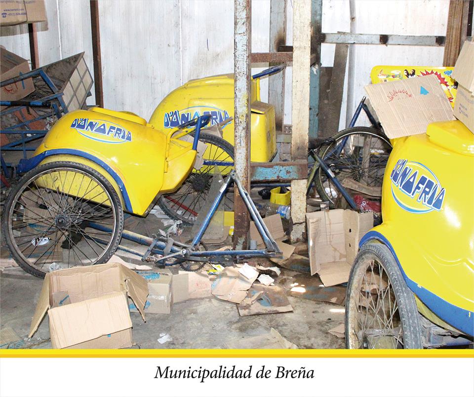 MuniBrena's tweet photo. Municipalidad de Breña CLAUSURA DEPOSITO DE HELADOS "DONOFRIO" http://t.co/BbcuqV7ns3